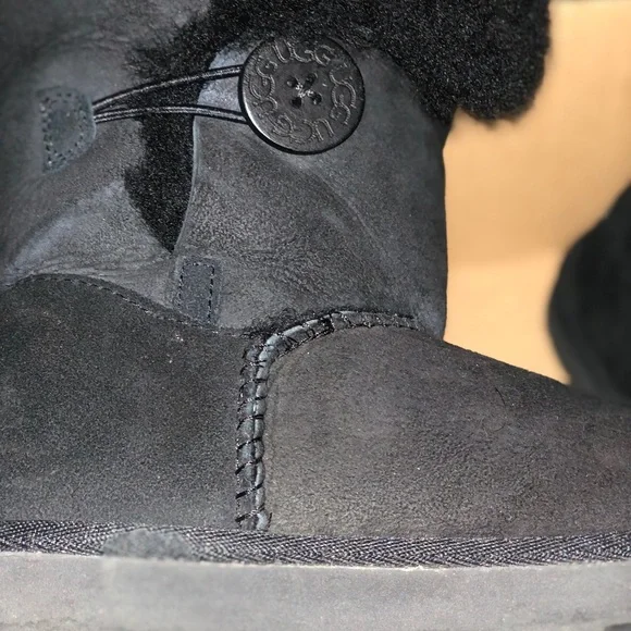 Ugg Australia Bailey boots (black) sz 7 - Picture 5 of 14